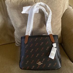 Coach Tote 27